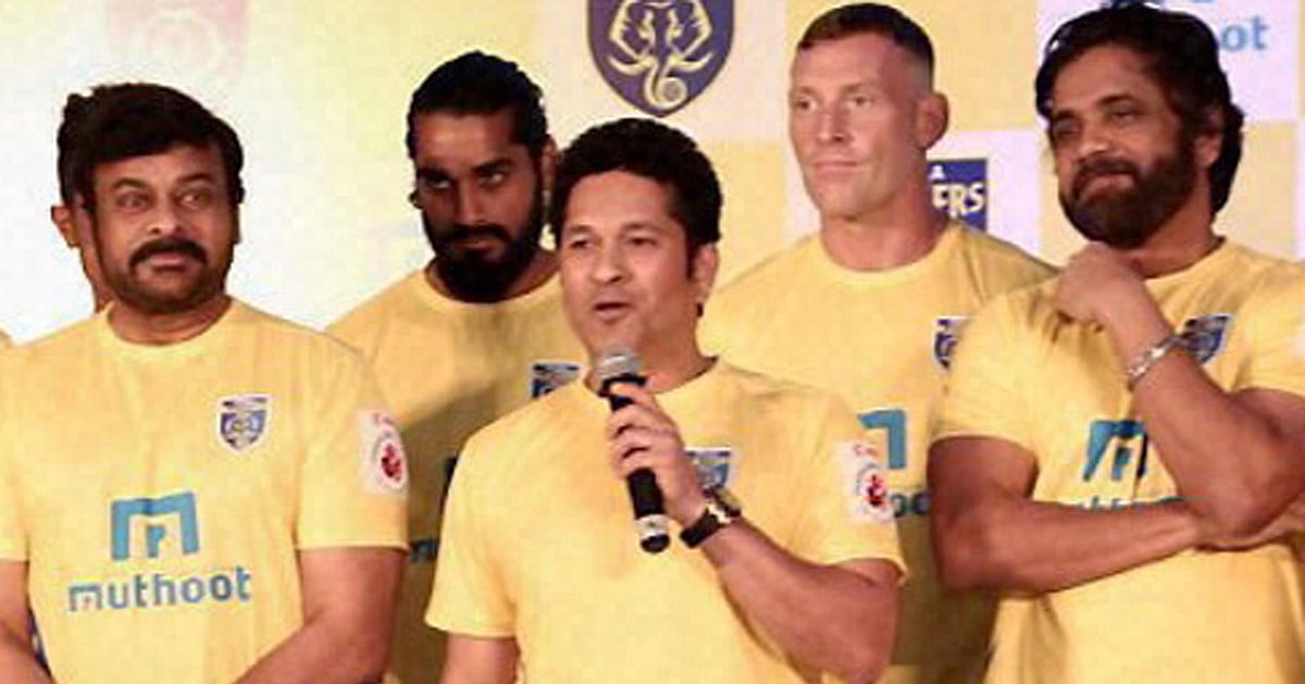 Sachin Tendulkar Unveils Kerala Blasters’ Jersey in a ‘Mundu’