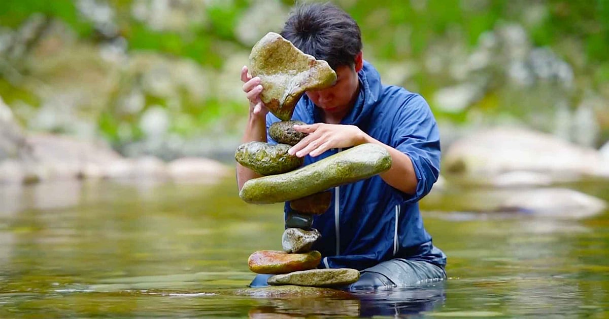 Rock Balancing, the Art that Defies Gravity