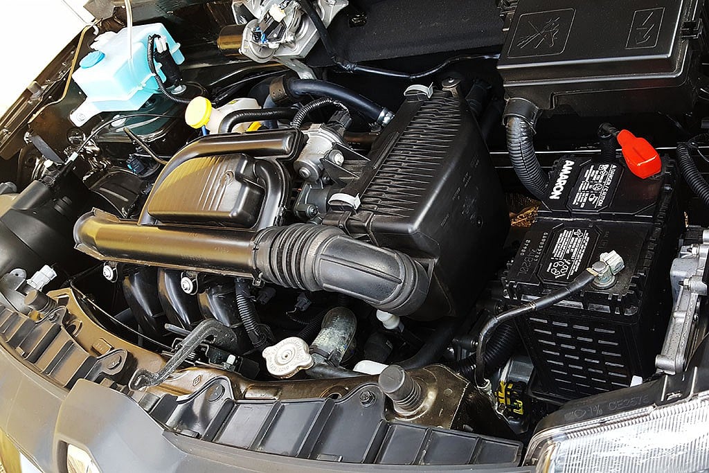 Review Renault Kwid AMT Is What a Daily Commuter Car Should Be