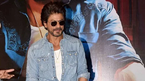 Dear Shah Rukh Khan, We Loved Your 'Retro Look' In This Pic Shared