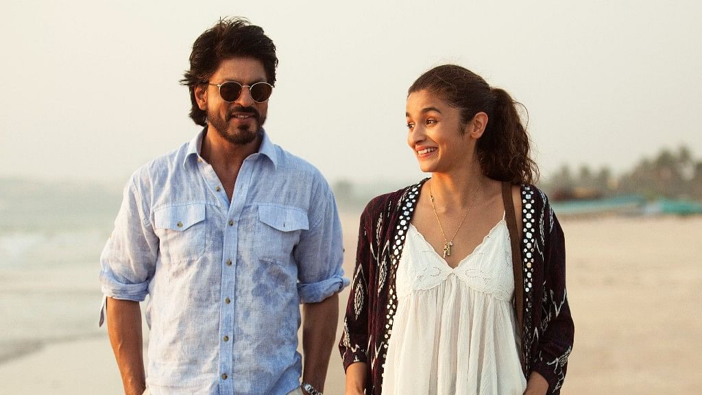 srk shirt in dear zindagi