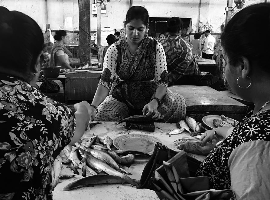 In Photos: An Old-School Indoor Fish Market Run By Women in Mumbai