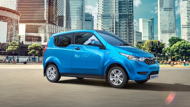 Electric car deals mahindra e20 price