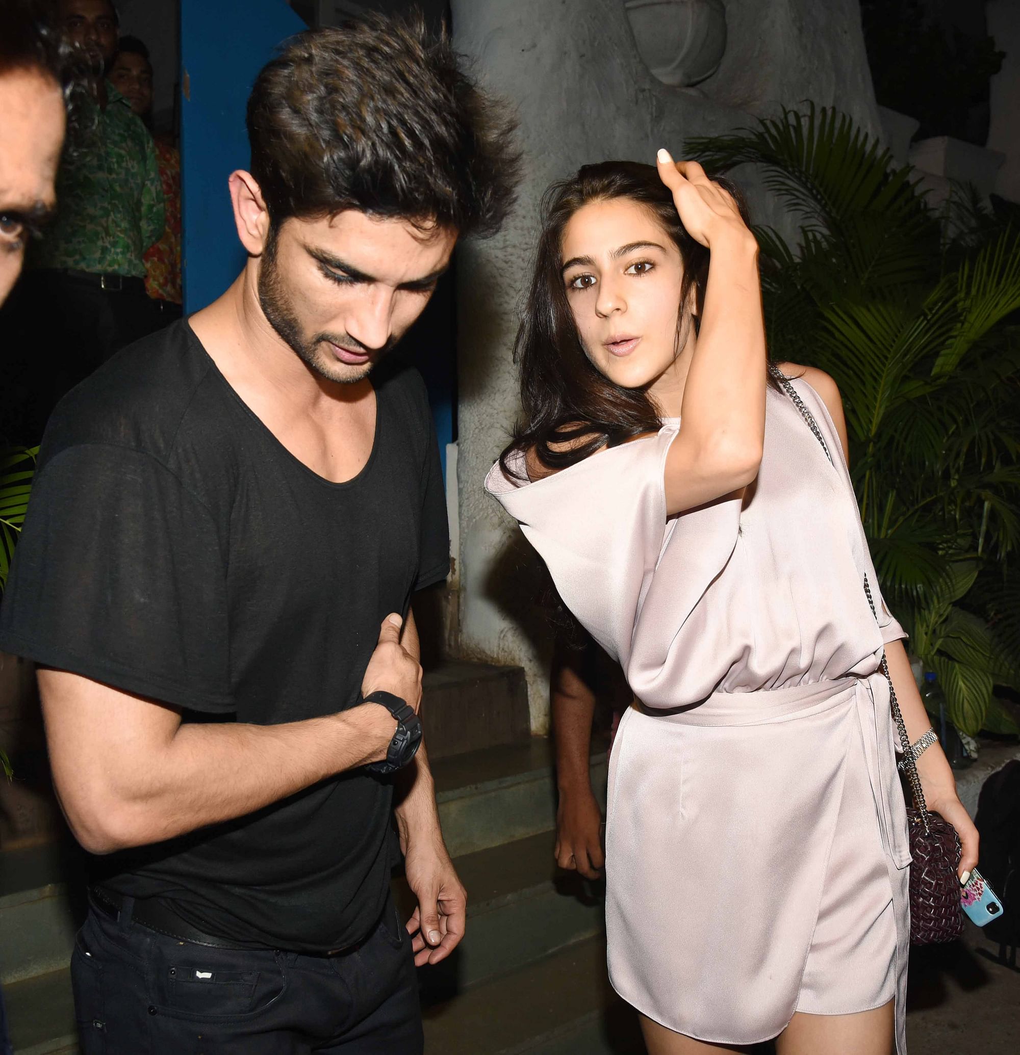 Sara Ali Khan Spotted With Her First Hero Sushant Singh Rajput