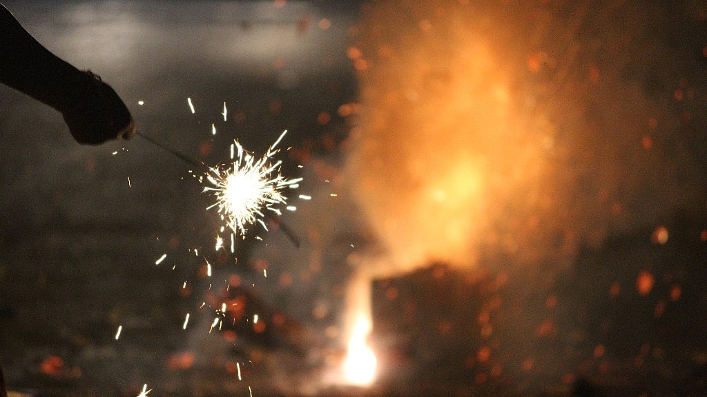 Here’s How Much Pollution Each Type of Firecracker Emits