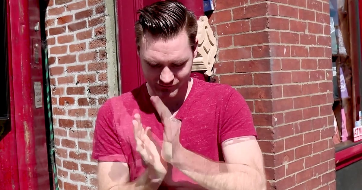 Fast Plapping This Guy Can Clap 1,020 Times In 60 Seconds. How Many Can You Do?