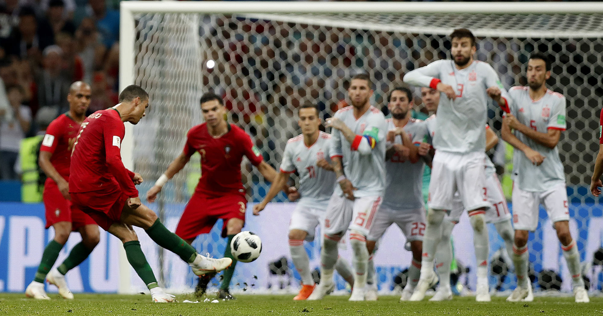 ronaldo 2018 world cup free kick goal