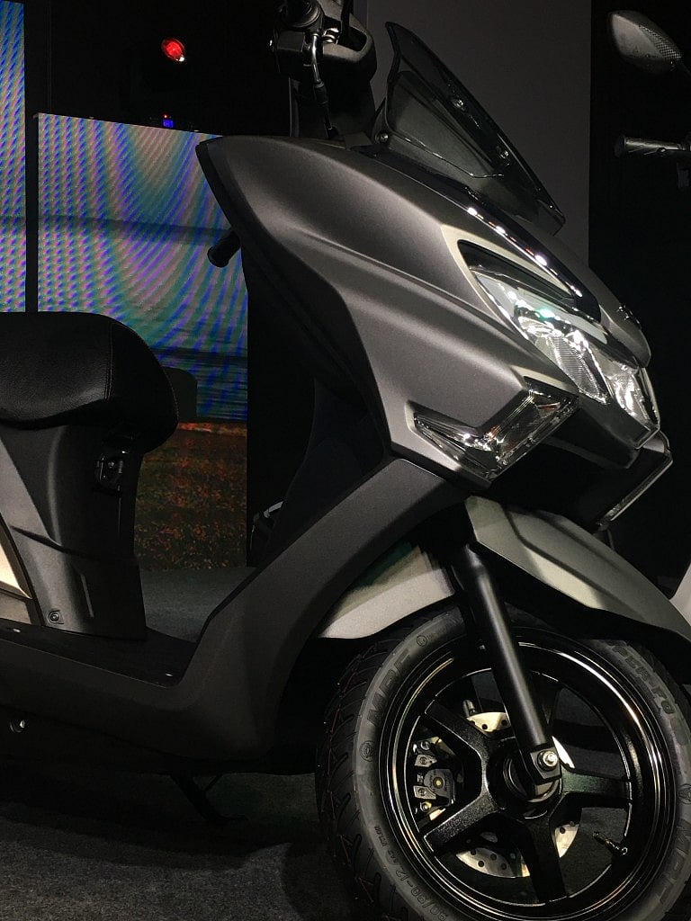 suzuki burgman vs honda activa 125