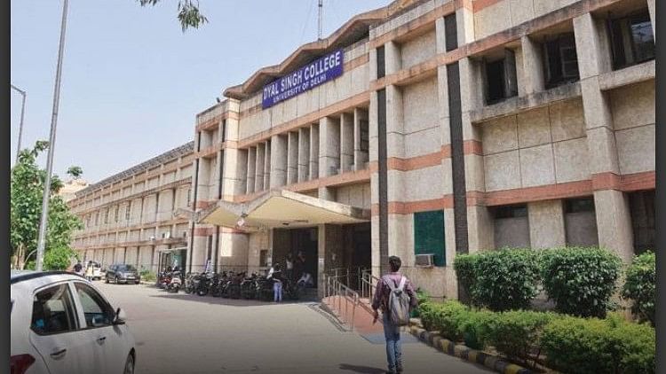 Chaos In DU’s Dyal Singh College As Principal Faces Inquiry