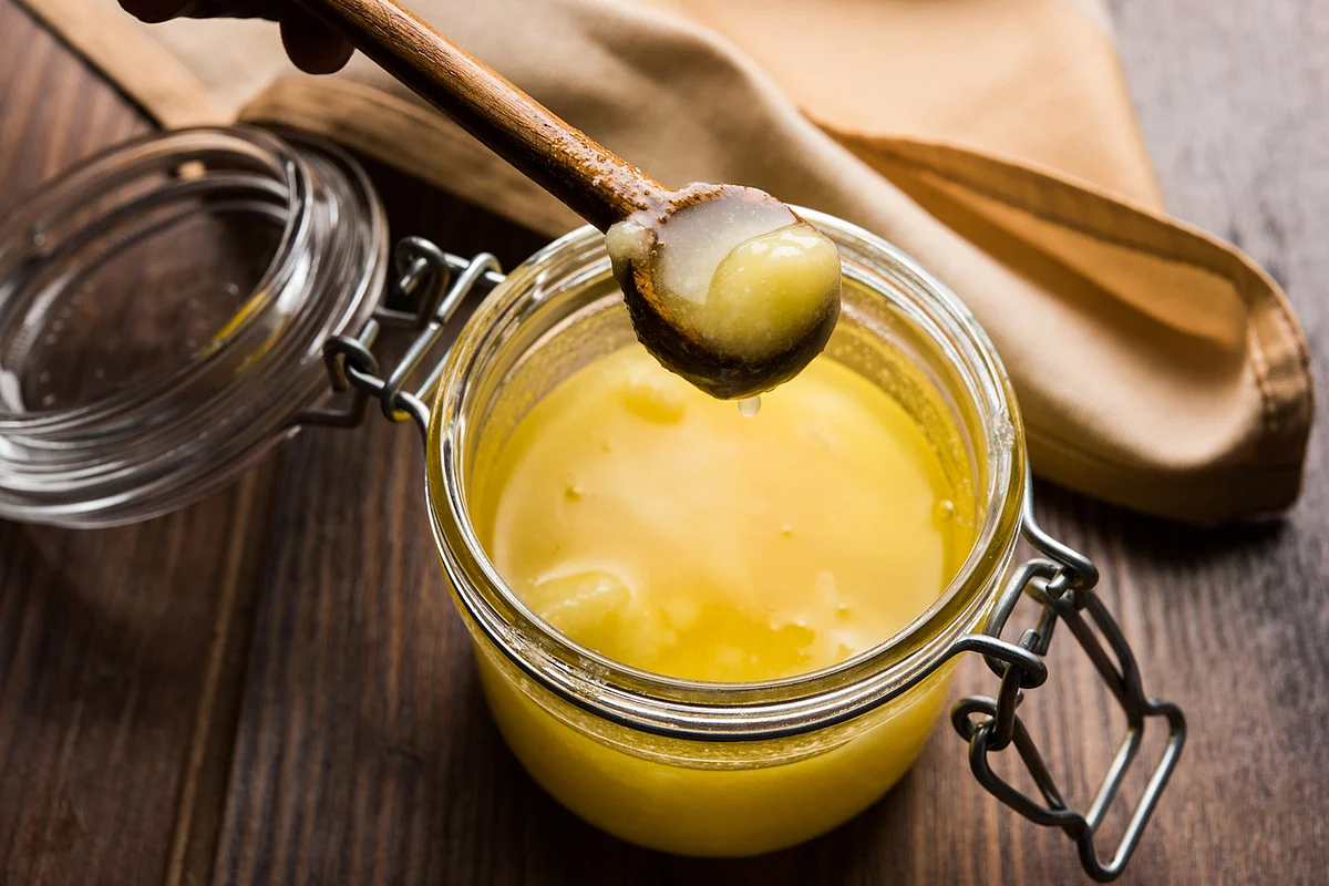 Health Benefits of Ghee: Importance in Diet and Harmful Effects
