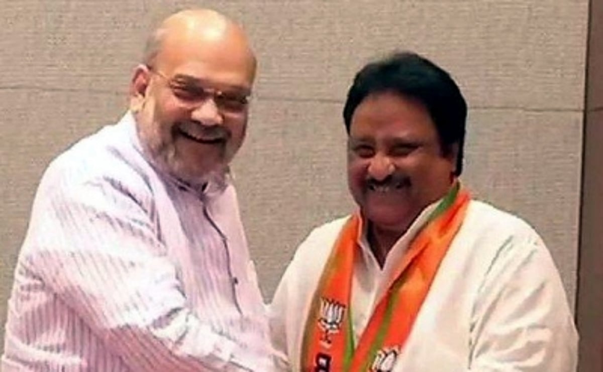Outgoing TRS MP Jithender Reddy joins BJP