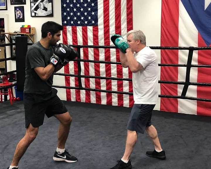 Vijender Singh to Make US Pro Boxing Debut on 12 April