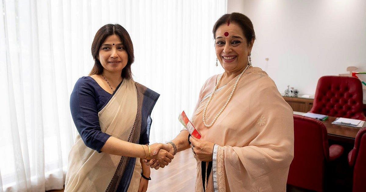 Shatrughan’s Wife Poonam Sinha Joins SP, 3-Way Contest in Lucknow