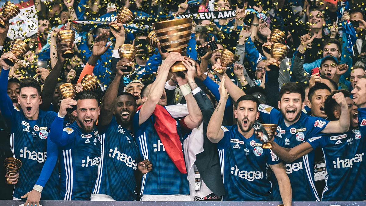 Strasbourg Win French League Cup After Penalty Shootout