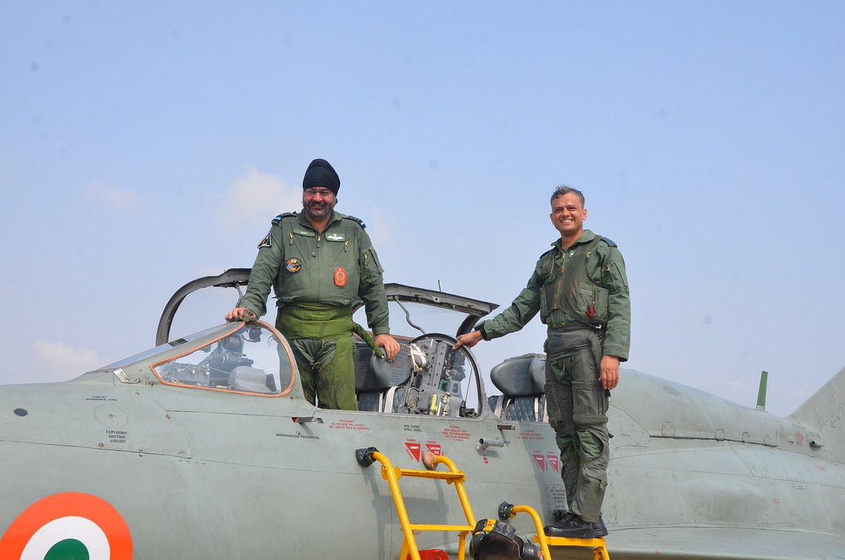 IAF Chief Dhanoa Visits Sulur Air Base, Flies Oldest MiG-21 Model