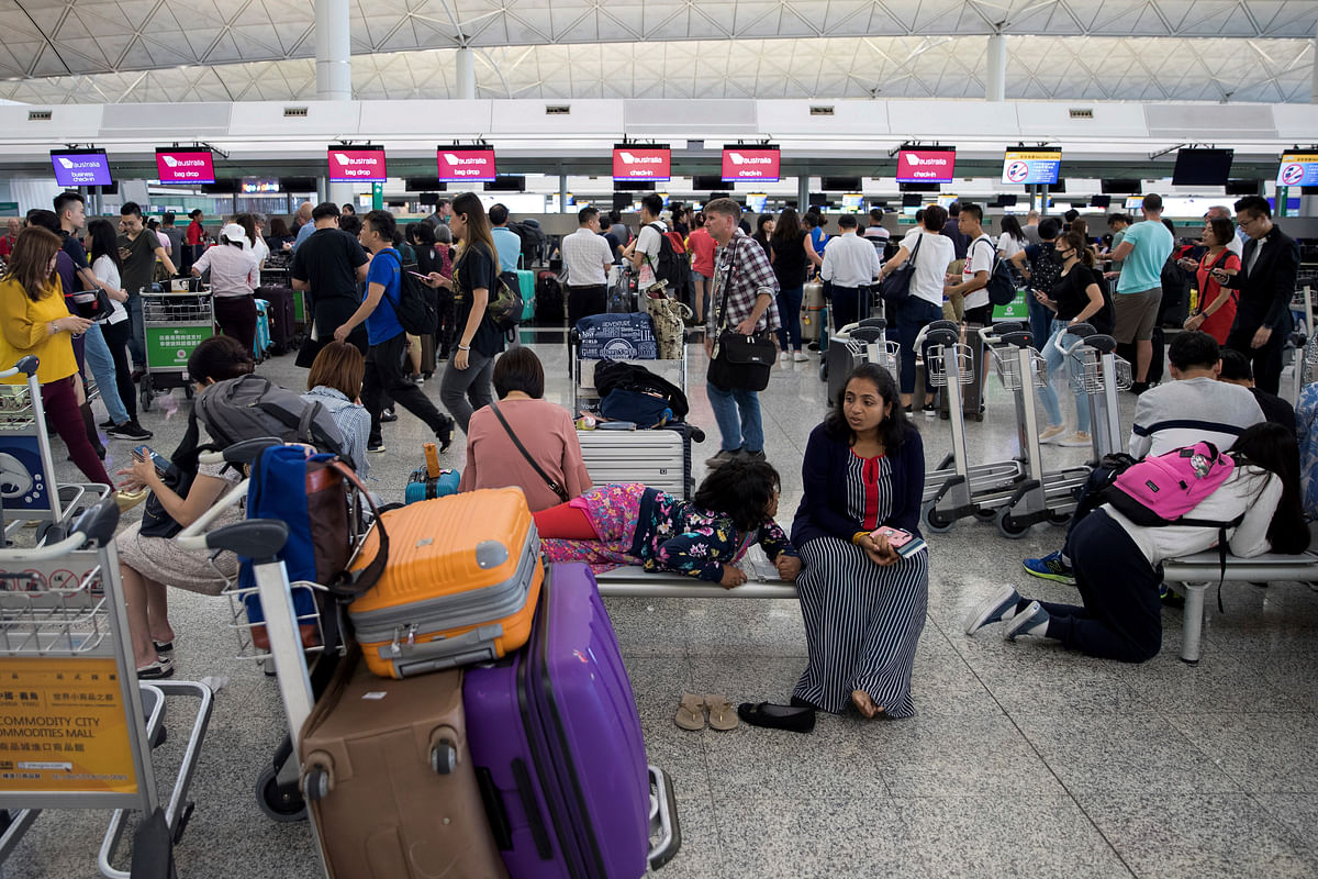 hong kong airline check in luggage