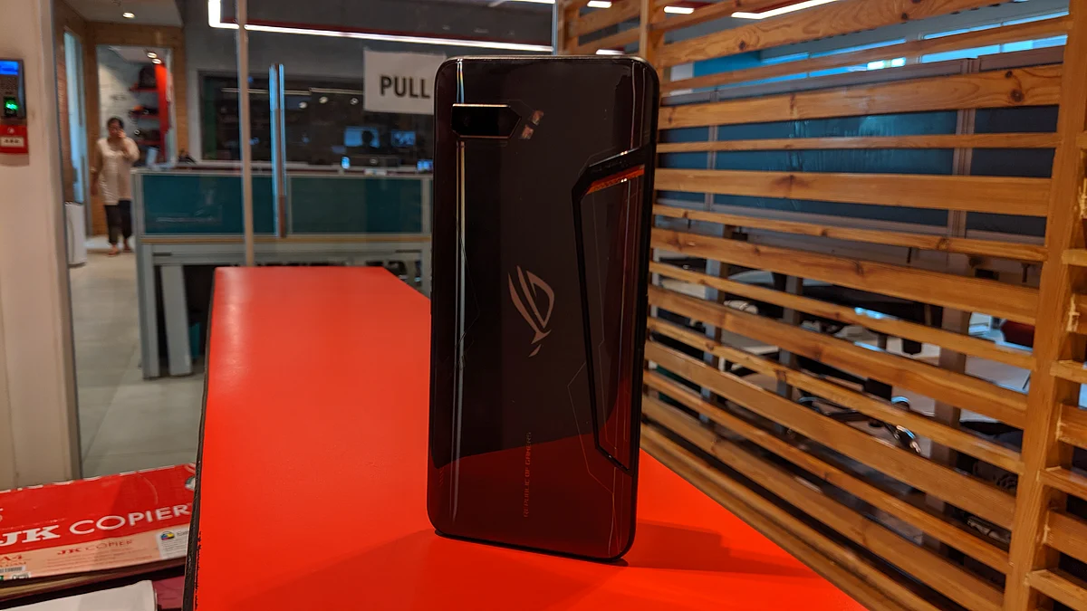 Asus ROG 2 Mobile Review: Flagship Hardware with a Mammoth Battery
