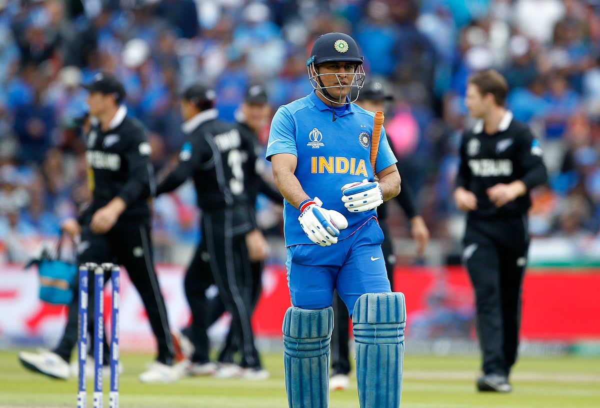 dhoni in blue jersey
