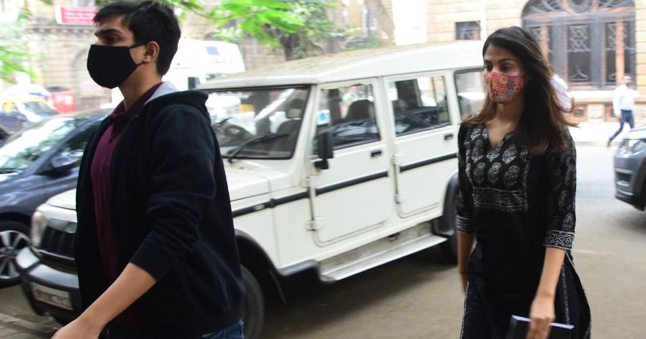 Sushant Singh Rajput Drugs Case Rhea And Showik Chakraborty Arrive At Ncb Office