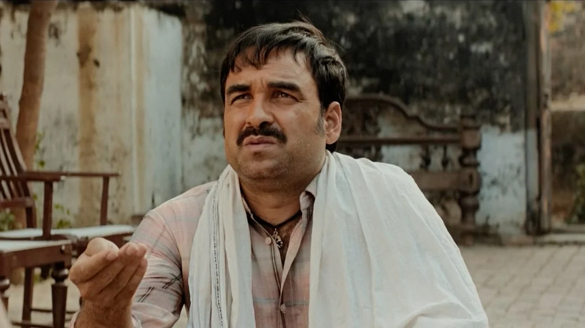 Kaagaz Film Review Pankaj Tripathi In the True Story of Lal Bihari
