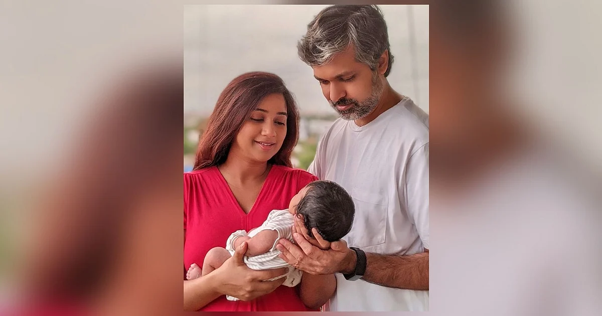 Shreya Ghoshal Shares First Photo of Son Devyaan Shreya Ghoshal Shares First Photo of Son Devyaan