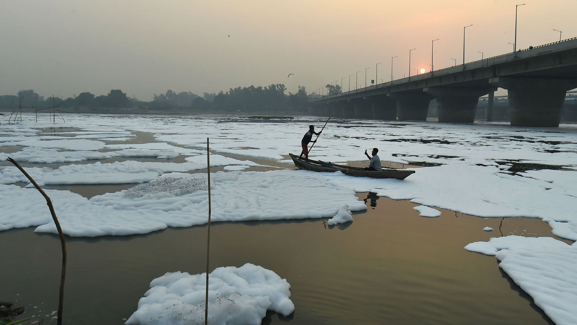 why-does-yamuna-form-froth-does-sprinkling-water-over-it-help