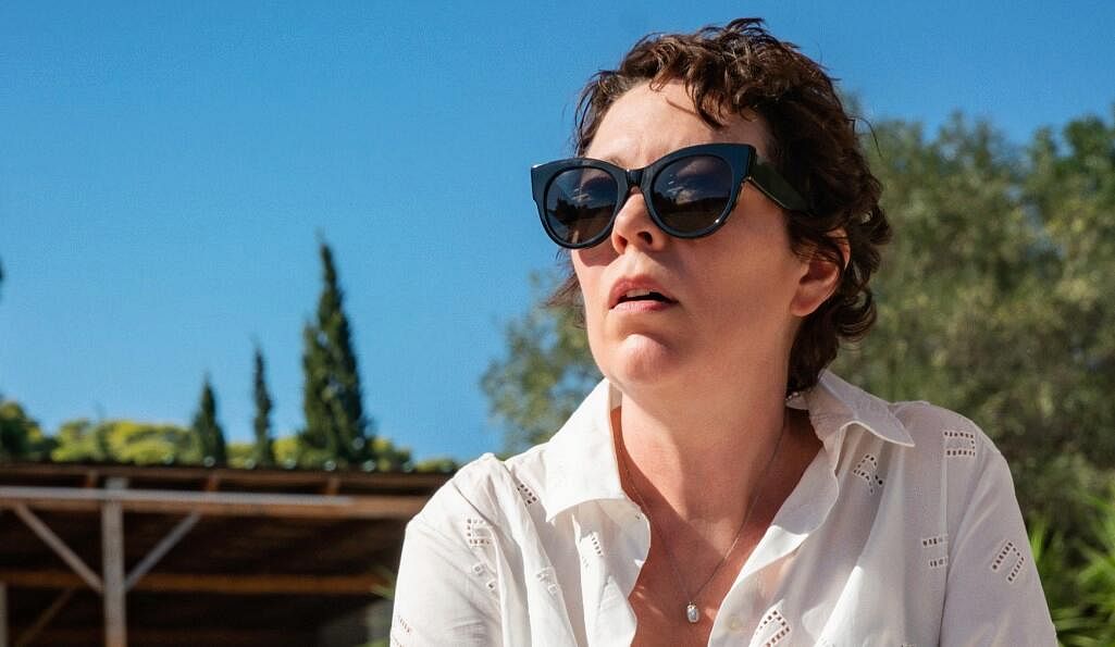 Review of The Lost Daughter: Olivia Colman Explores If Women Can Stop