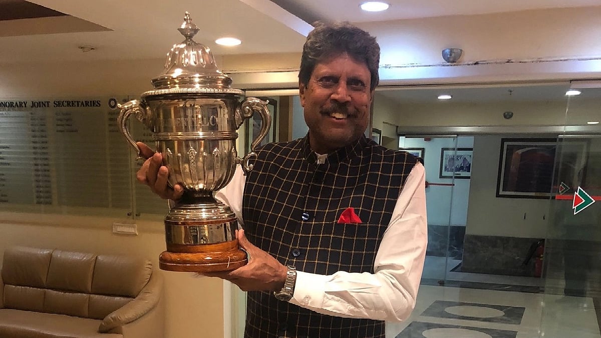 Happy Birthday Kapil Dev! 7 Iconic Moments from His Career