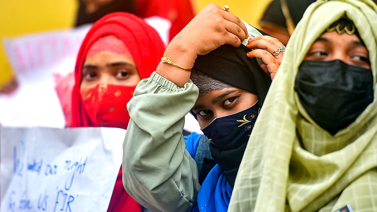 muslim not wearing hijab