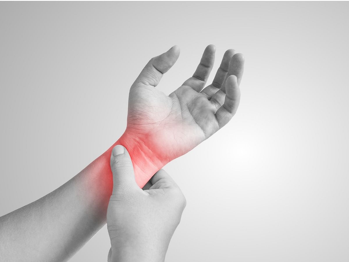 carpal-tunnel-syndrome-causes-symptoms-diagnosis-and-treatment