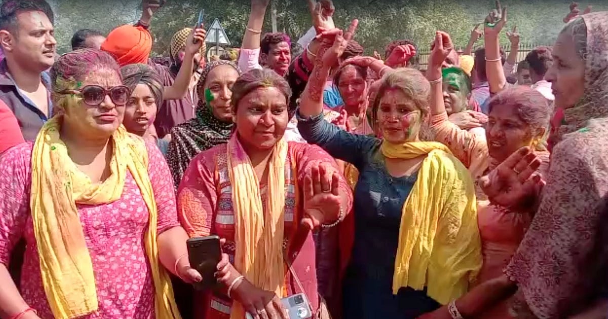 Election Commission Lifts Blanket Ban on Victory Processions