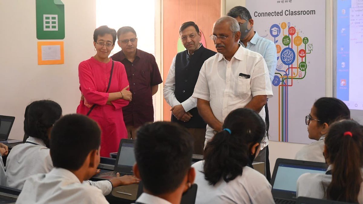 AAP Leader Claims Kerala Officials Visited Delhi School to Understand