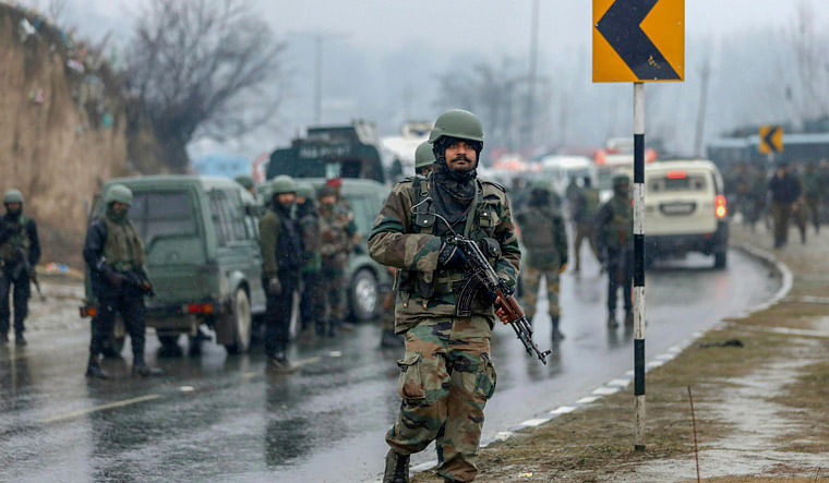 Jammu And Kashmir Encounter: 3 Terrorists Eliminated In Pulwama’s Pahoo ...