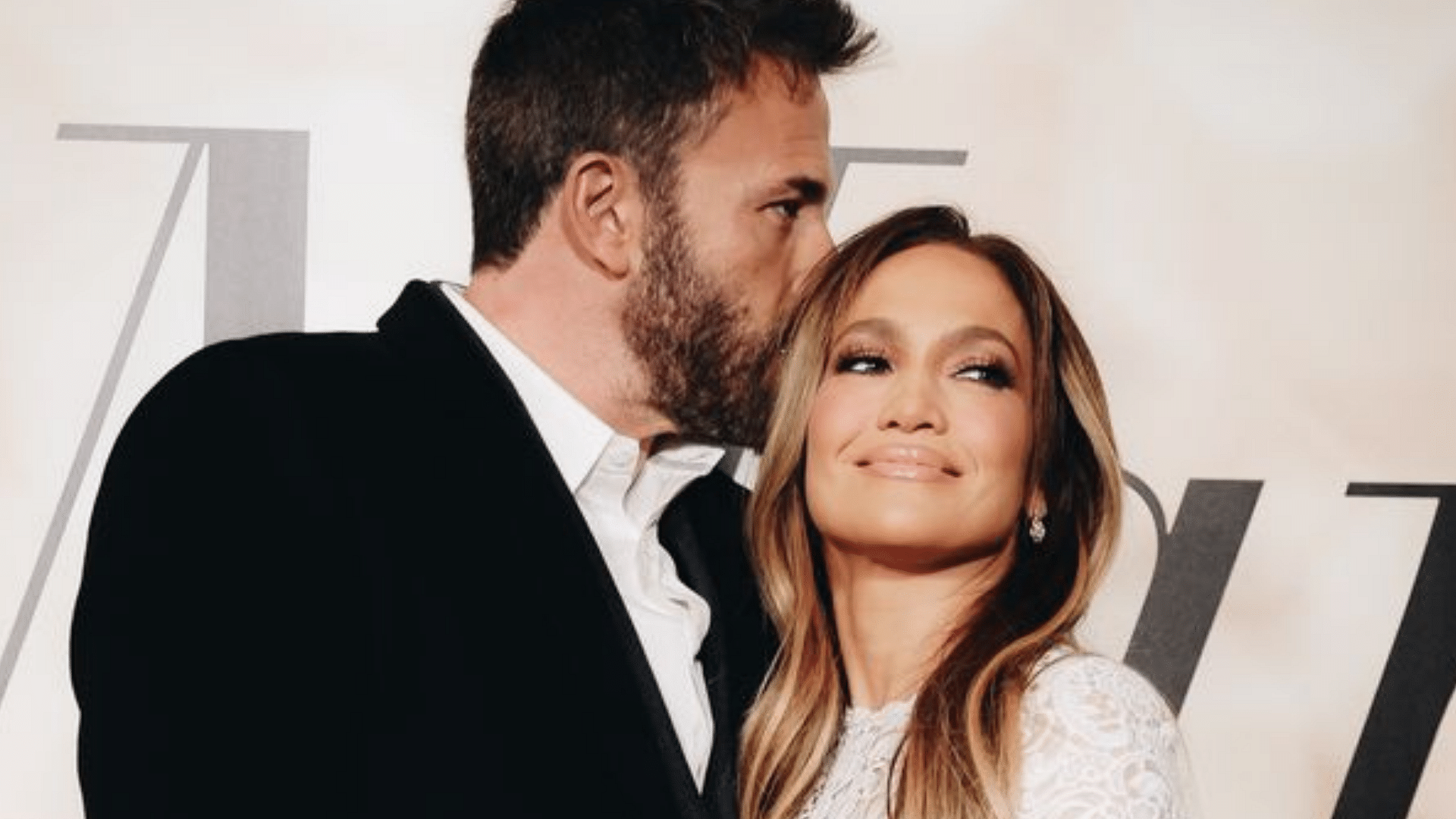 Jennifer Lopez Confirms Engagement With Ben Affleck on Her Website