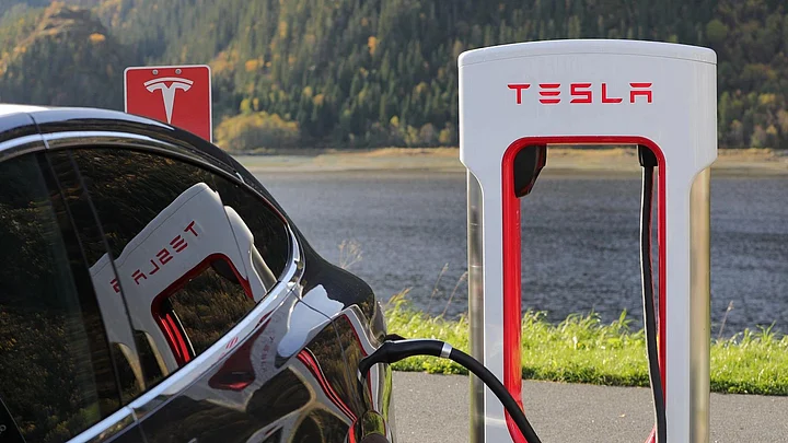 Tesla Pi Phone by Elon Musk Launch Date, Time, Features, Specifications