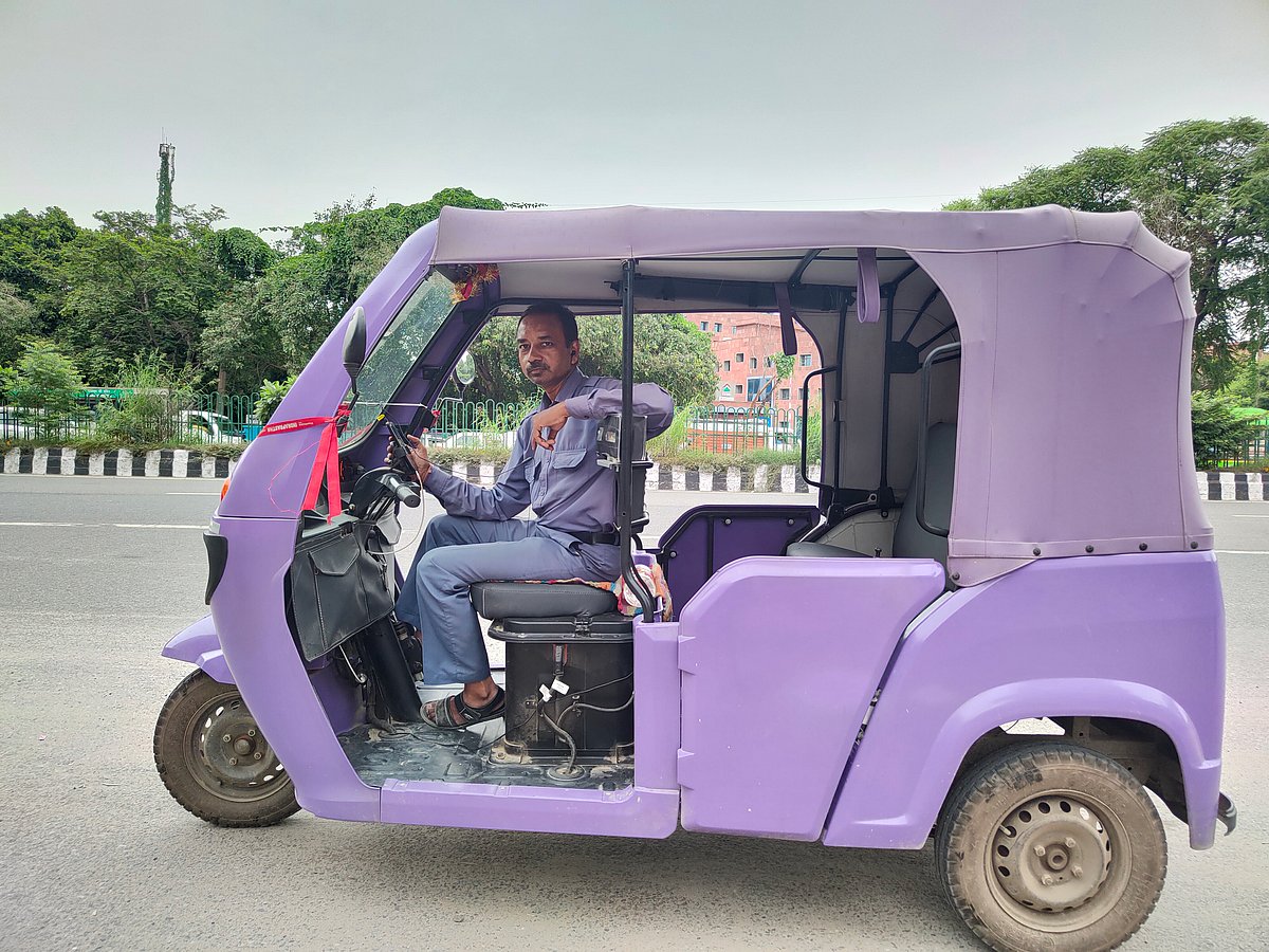 'EAutos Have Hit Delhi Roads I Met Drivers Who Shared the Pros & Cons'