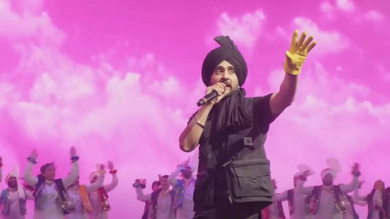 Diljit Dosanjh First Punjabi Singer To Perform At Coachella 2023; Alia ...