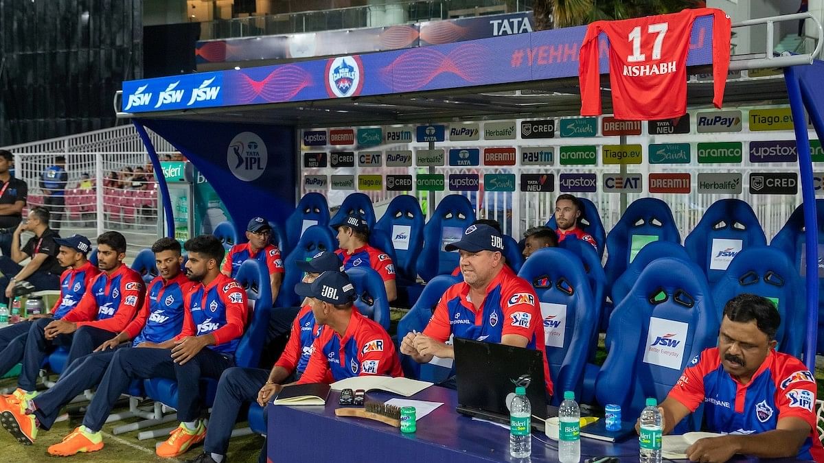 IPL 2023: Delhi Capitals Hang Rishabh Pant's Jersey On Dugout In Opener ...