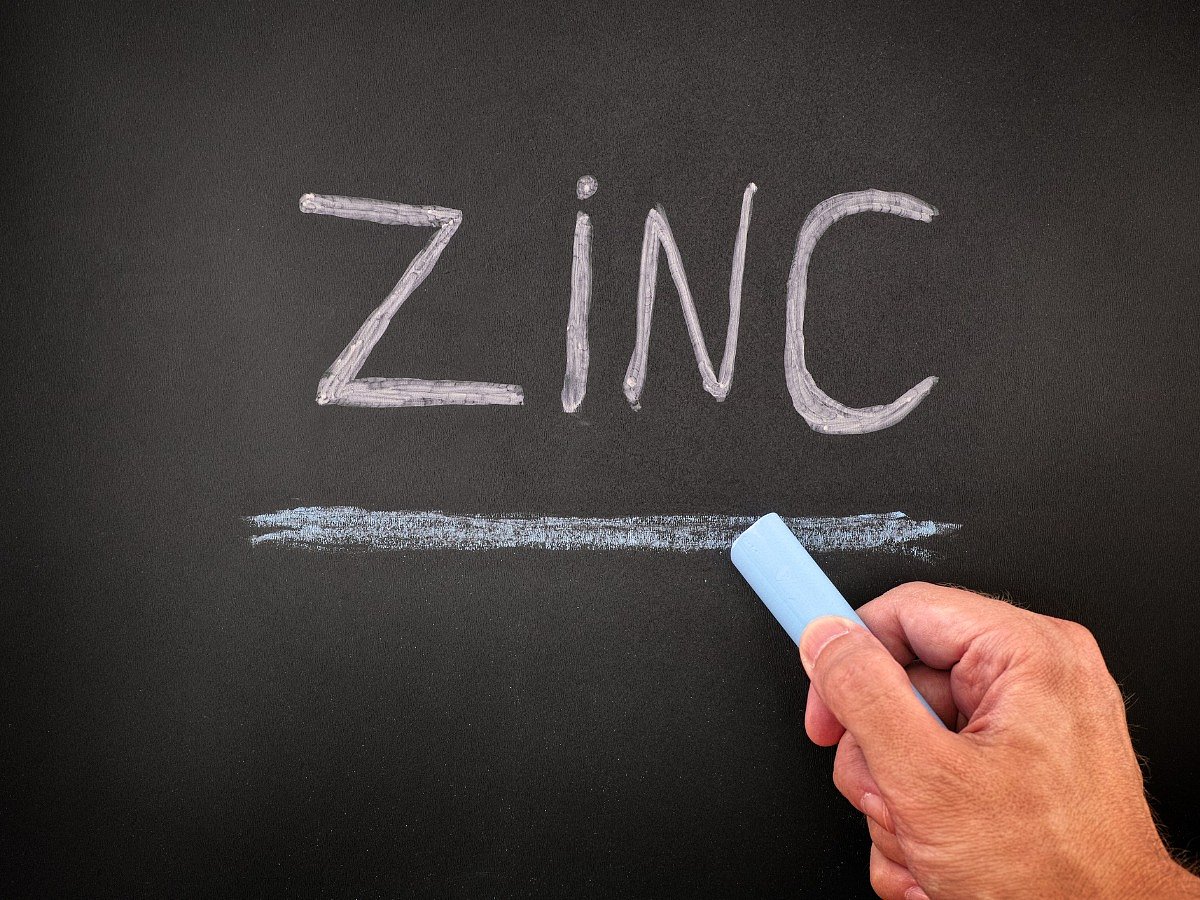 Zinc Deficiency Symptoms, Causes, Diagnosis, Treatment & Prevention