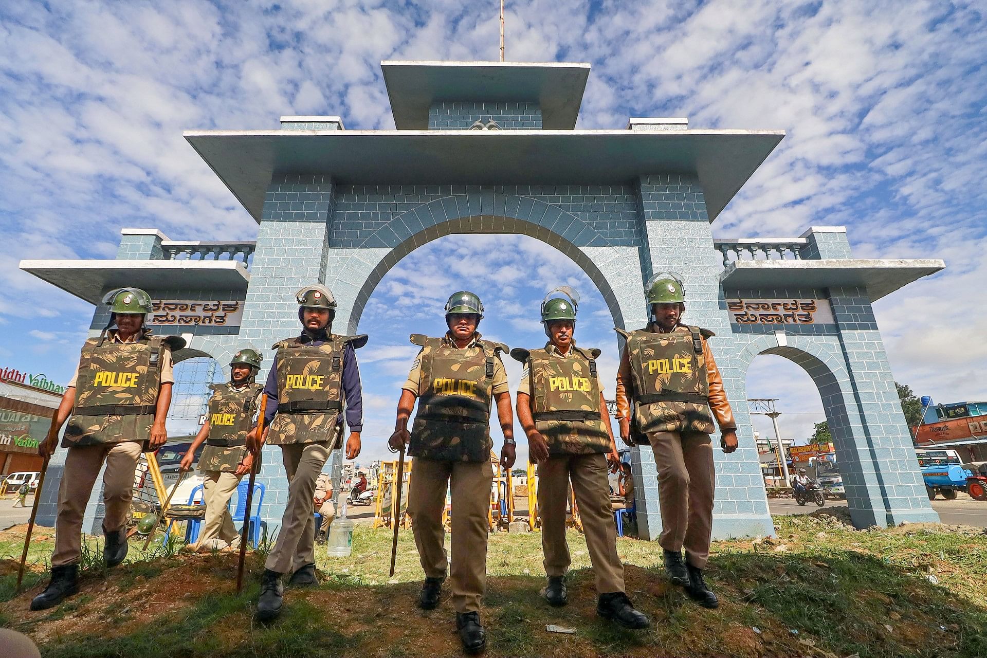 Karnataka Bandh Updates: CM Siddaramaiah Holds Meeting With Experts ...