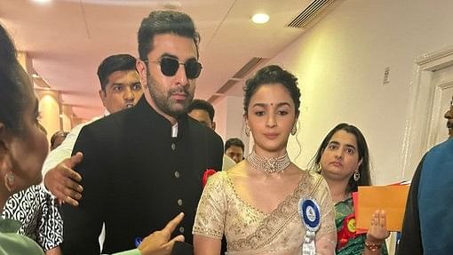 Alia Bhatt Wears Her Sabyasachi Wedding Saree At National Film Awards 