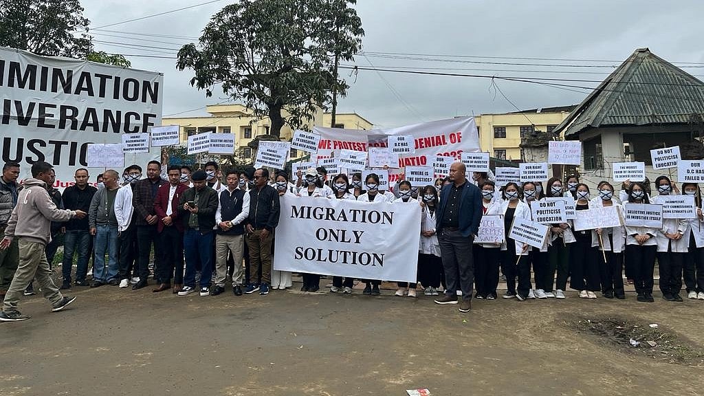 <div>'Migration Only Solution': Kuki MBBS Students Debarred From ... - The Quint</div>