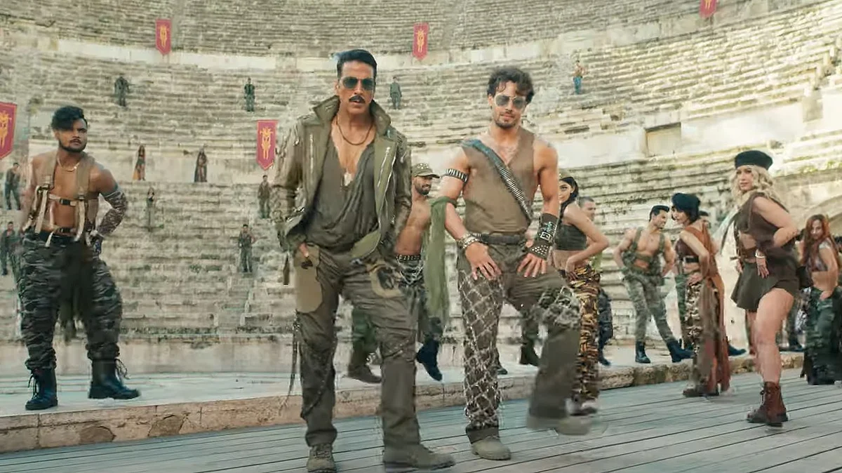 Mixed response for Akshay Kumar and Tiger Shroff's "Bade Miyan Chote Miyan" title track Tiger Shroff news